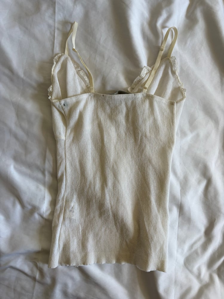 Vintage 1990s cream knit cami with ruffle lace bust detailing