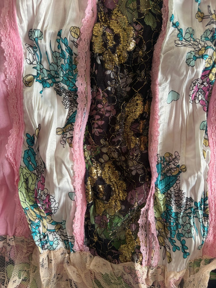Vintage Y2K 2000s deadstock pink fairy top with lace and sparkles