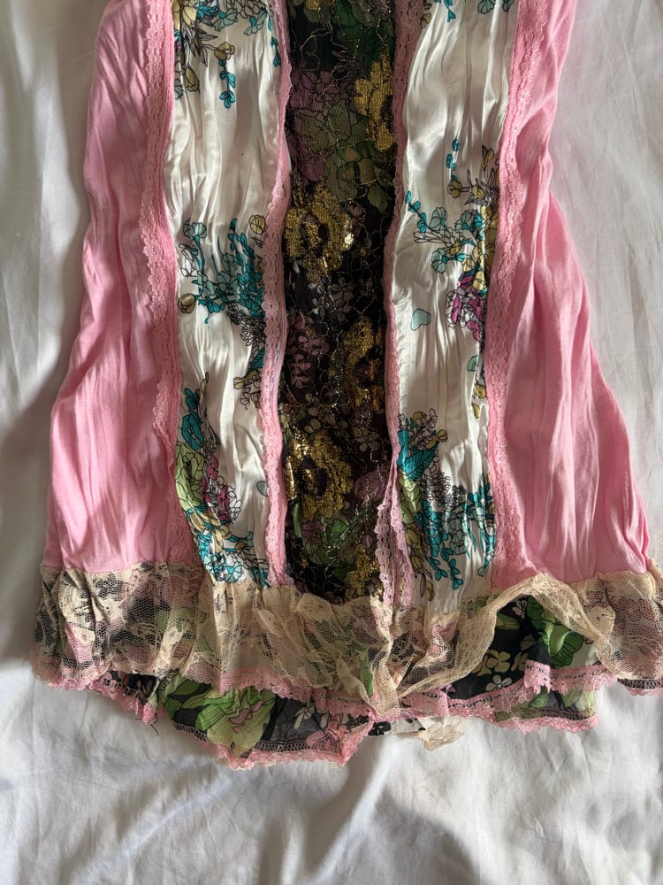 Vintage Y2K 2000s deadstock pink fairy top with lace and sparkles