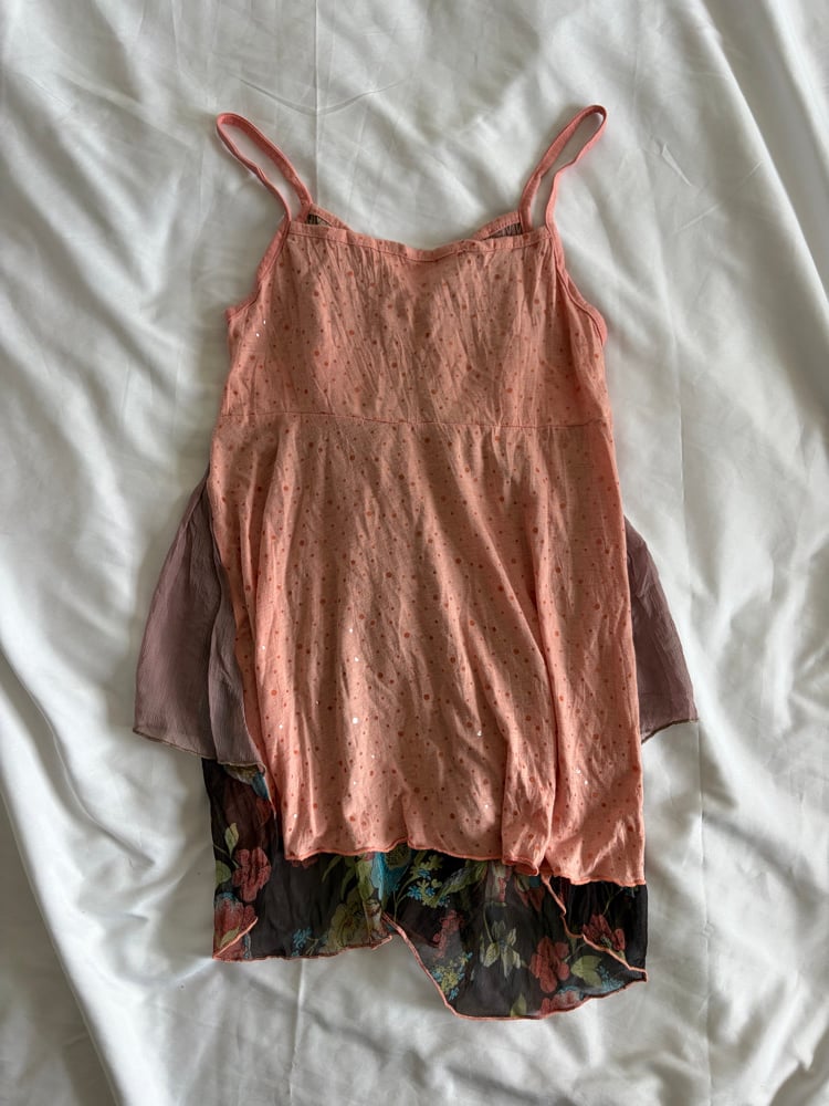 Vintage Y2K asymmetrical double hem fairy babydoll cami with floral detail and lace