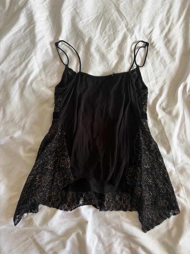 Vintage Y2K black and gold asymmetrical hem sparkly cami