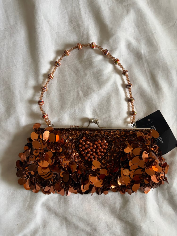 Vintage Y2K brown beaded and sequin heart faux pearl bag with beaded handle