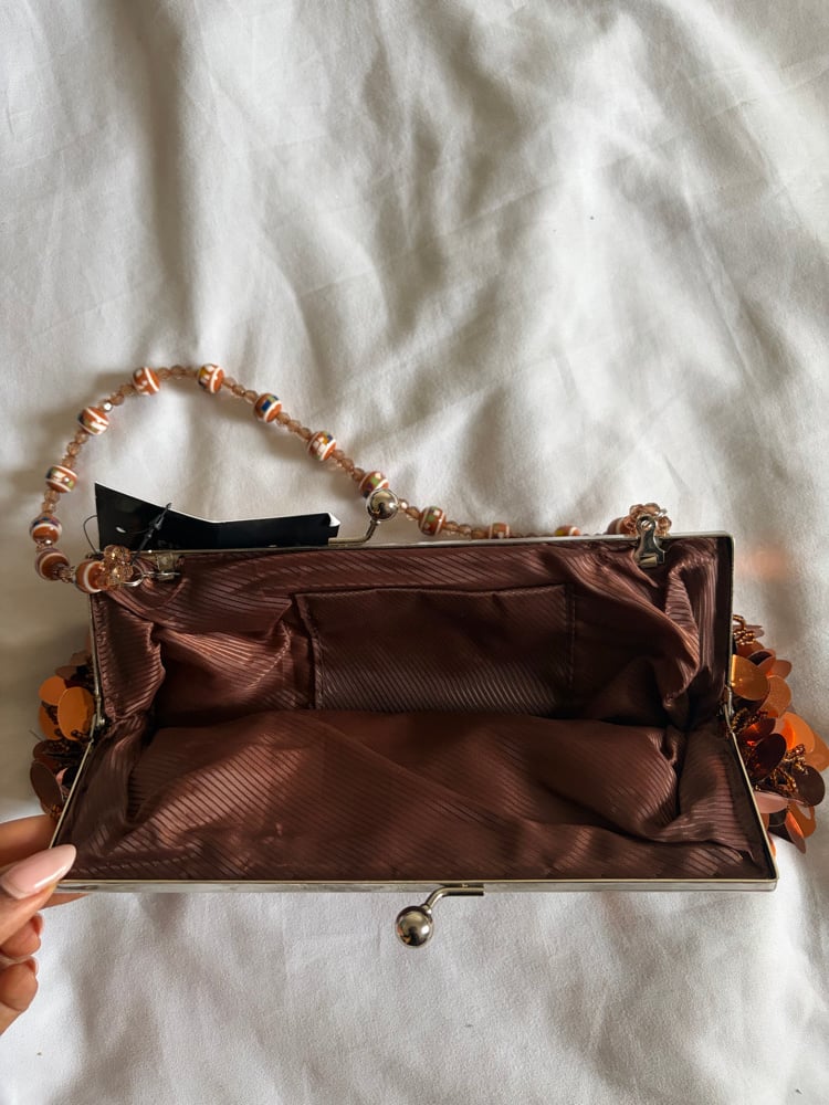 Vintage Y2K brown beaded and sequin heart faux pearl bag with beaded handle