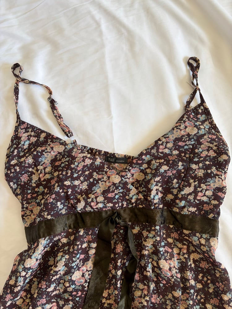 Vintage Y2K brown floral cami with underbust ribbon detail