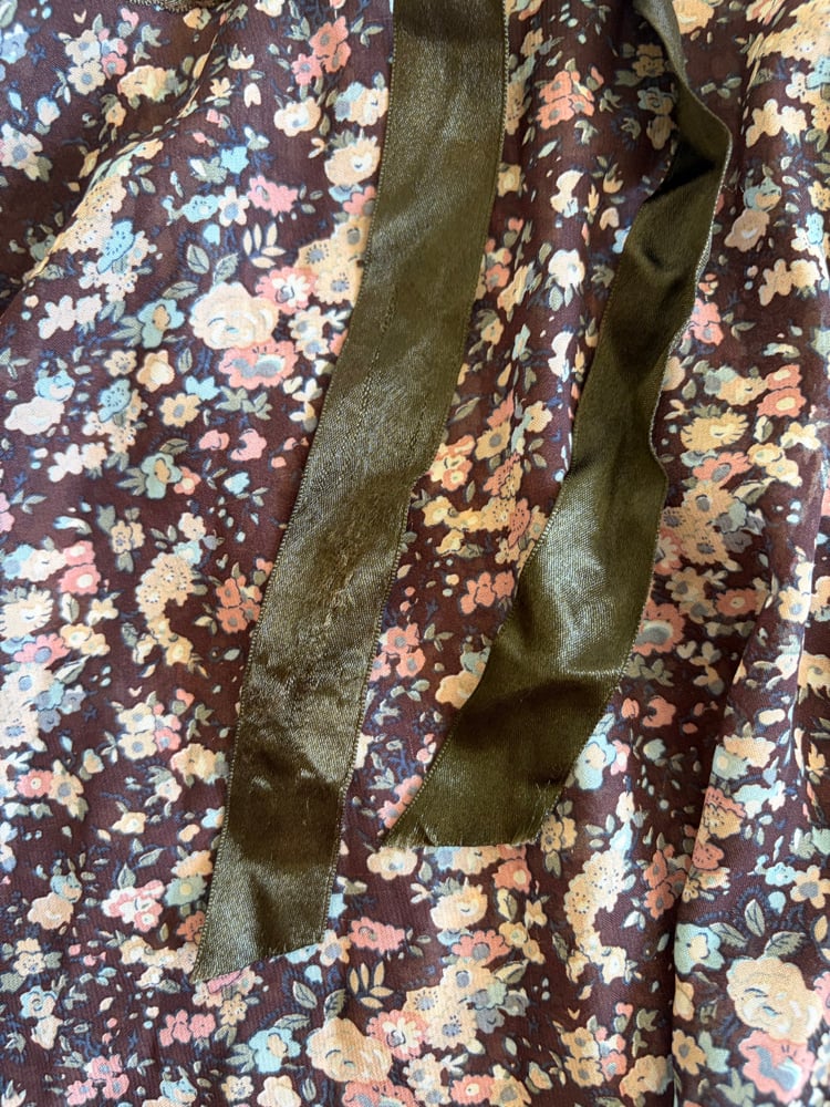 Vintage Y2K brown floral cami with underbust ribbon detail