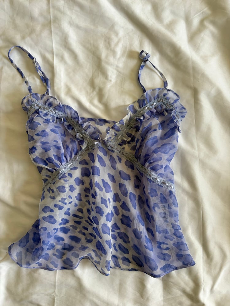 Vintage Y2K lilac leopard print semi sheer cropped cami with ribbon details