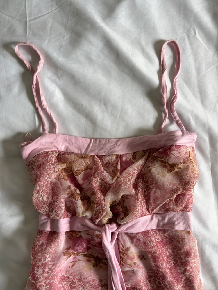Vintage Y2K pink floral asymmetrical hem cami