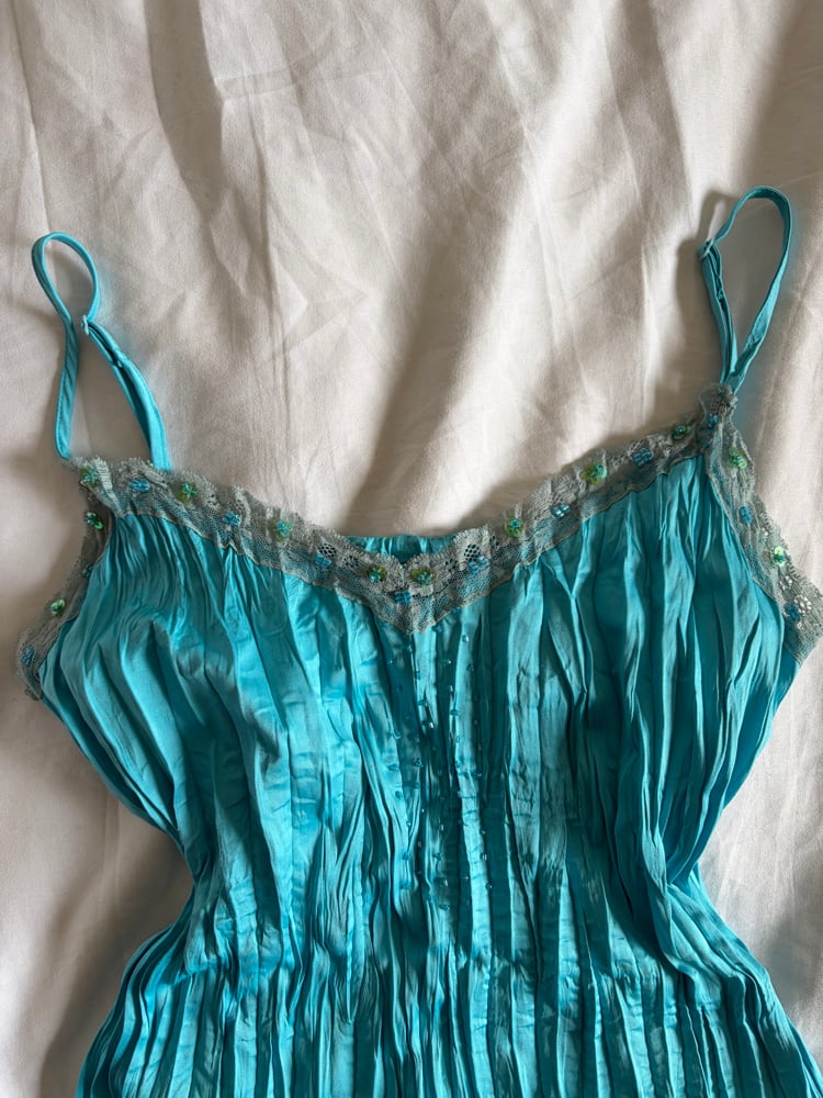 Vintage Y2K turquoise crinkle cami with sequin detail and beading on the bust