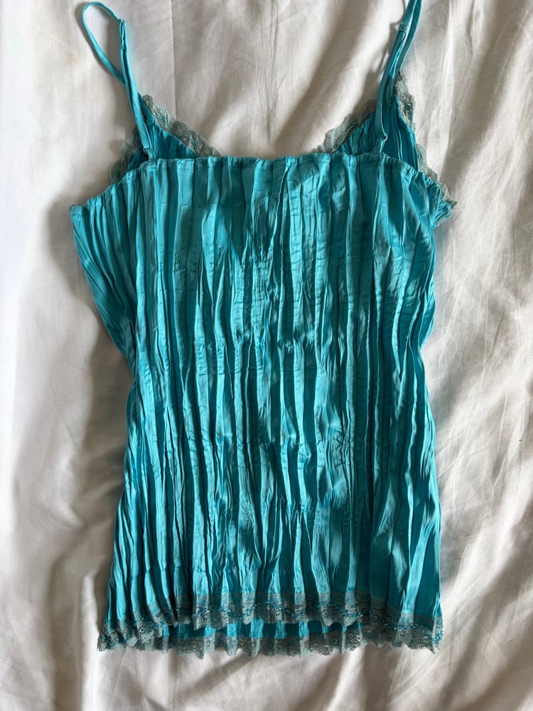 Vintage Y2K turquoise crinkle cami with sequin detail and beading on the bust