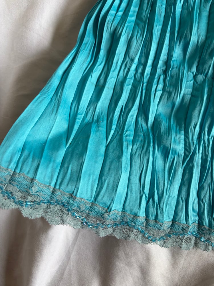 Vintage Y2K turquoise crinkle cami with sequin detail and beading on the bust