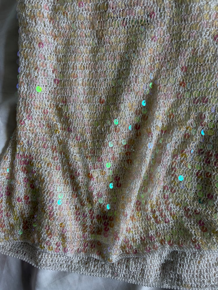 Vintage Y2K white iridescent sequin crochet cami