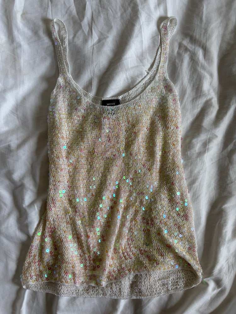 Vintage Y2K white iridescent sequin crochet cami